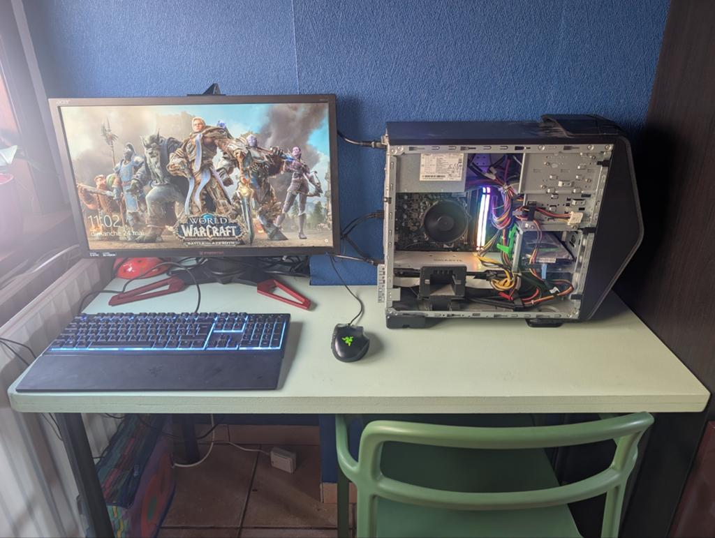 Volledig gamingpakket: Predator PC + 60 Hz-scherm + Razer-in, Computers en Software, Vintage Computers, Ophalen