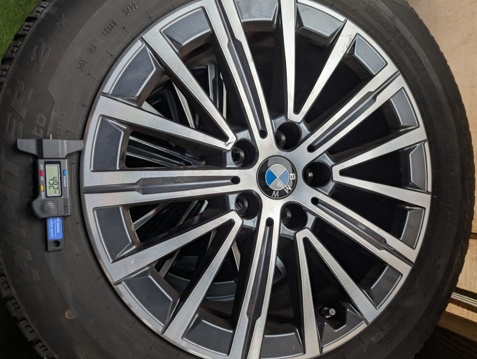 Magnifique ensemble de jantes BMW Styling 833 avec pneus d'h, Enlèvement, Pneus hiver, Jante(s)
