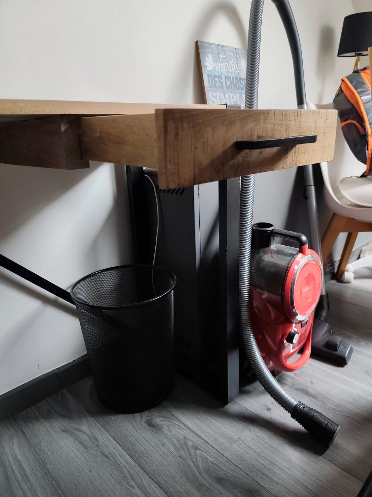 Bureau + chause de bureau, Maison & Meubles, Enlèvement, Comme neuf, Chaise de bureau