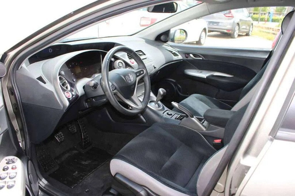 Honda Civic Airco / Cruise / Inclusief 3 JAAR garantie!, Auto's, Zwart, 4 cilinders, 1650 kg, Bedrijf