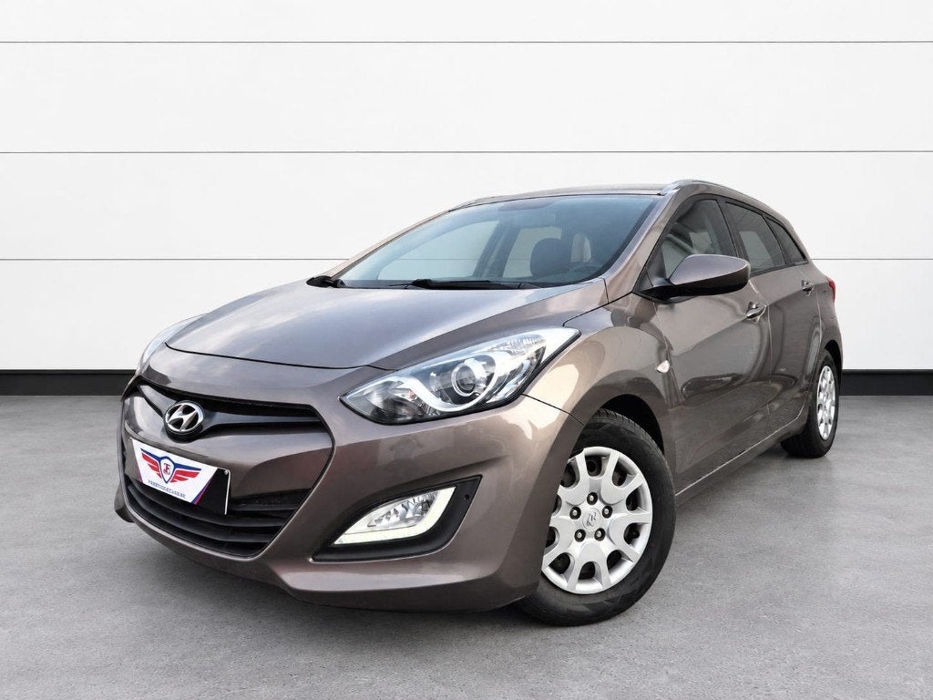 HYUNDAI I30 1.4 CRDi*SW*EXPORT-MARCHAND*CLIM*REG-VTS*ATTACHE, Autos, Euro 5, Achat, https://public.car-pass.be/vhr/11f145a1-5de9-4d1c-b850-7224320cbc32