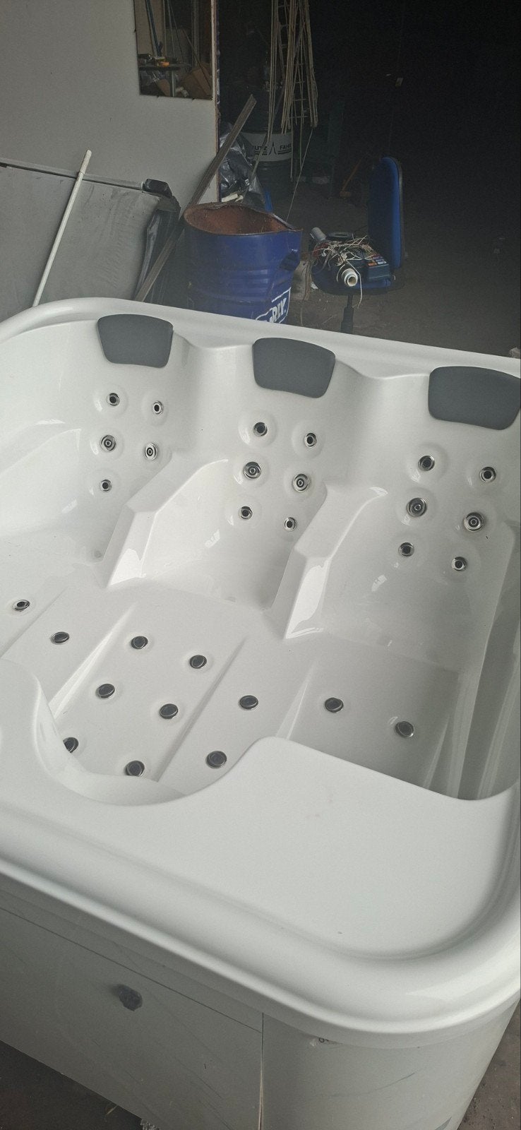 jacuzzi gratis geleverd geplastst, Tuin en Terras, Ophalen of Verzenden