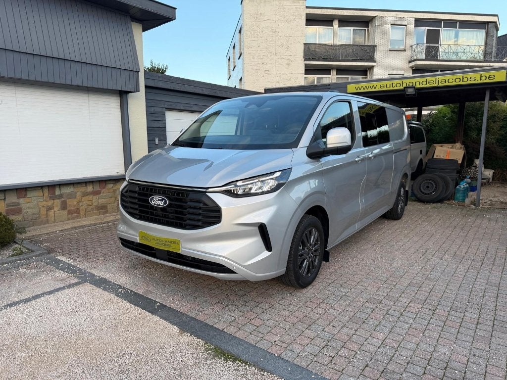 FORD TRANSIT CUSTOM * LIMITED * DUB CAB * AUT * 170PK * L2 *, Auto's, Testrit aan huis, 4 cilinders, 211 g/km, 2500 kg