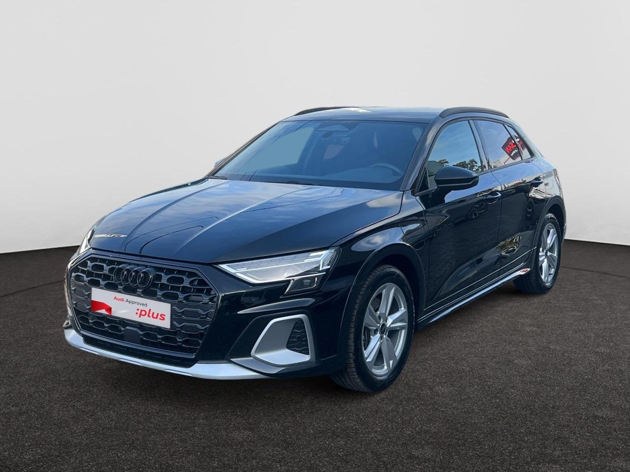 Audi A3 Allstreet PHEV 40 TFSIe S tronic (150 kW), Auto's, Automaat, Zwart, Hybride Elektrisch/Benzine, https://public.car-pass.be/vhr/6c1a8dcf-b01f-4923-91d7-da60e8b1e12a