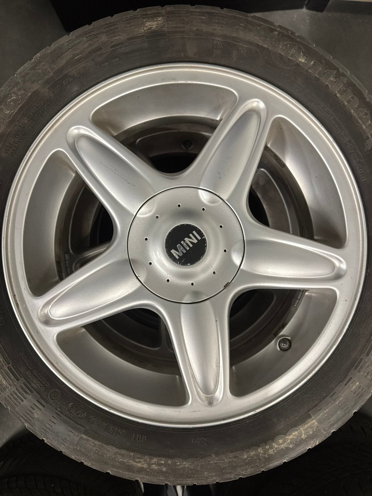 Jantes MINI origine 16” + Continental 195/55 R16, Autos : Pièces & Accessoires, 16 pouces, Pneus été, Pneu(s), Enlèvement