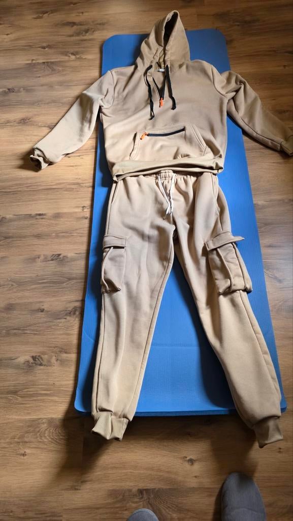 ..Joggingpak(medium)..Nieuw..Spotprijs.., Ophalen, Maat 48/50 (M), Beige, Nieuw