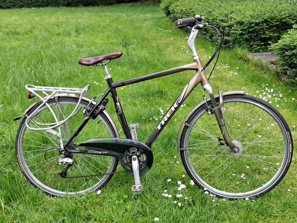 Trek herenfiets 28 inch 8x3 versnelling, Fietsen en Brommers, Ophalen