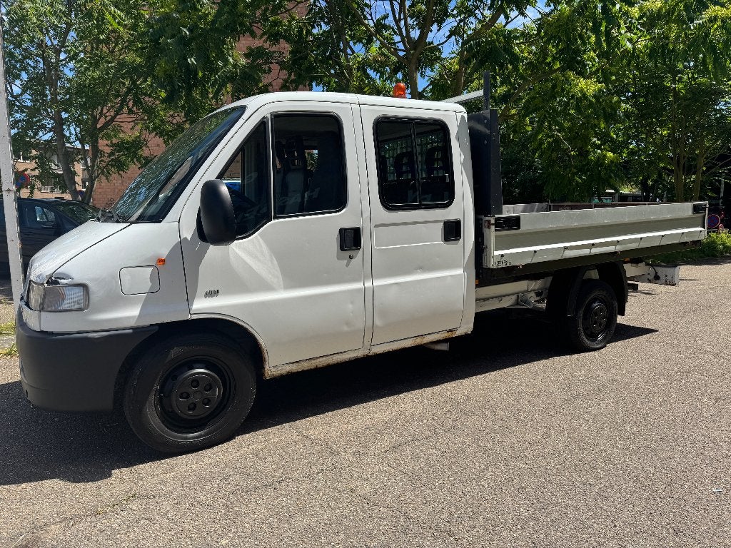 Peugeot Boxer | Carrosserie ouverte | Cabine double, Achat, 2220 kg, 4 portes, Entreprise