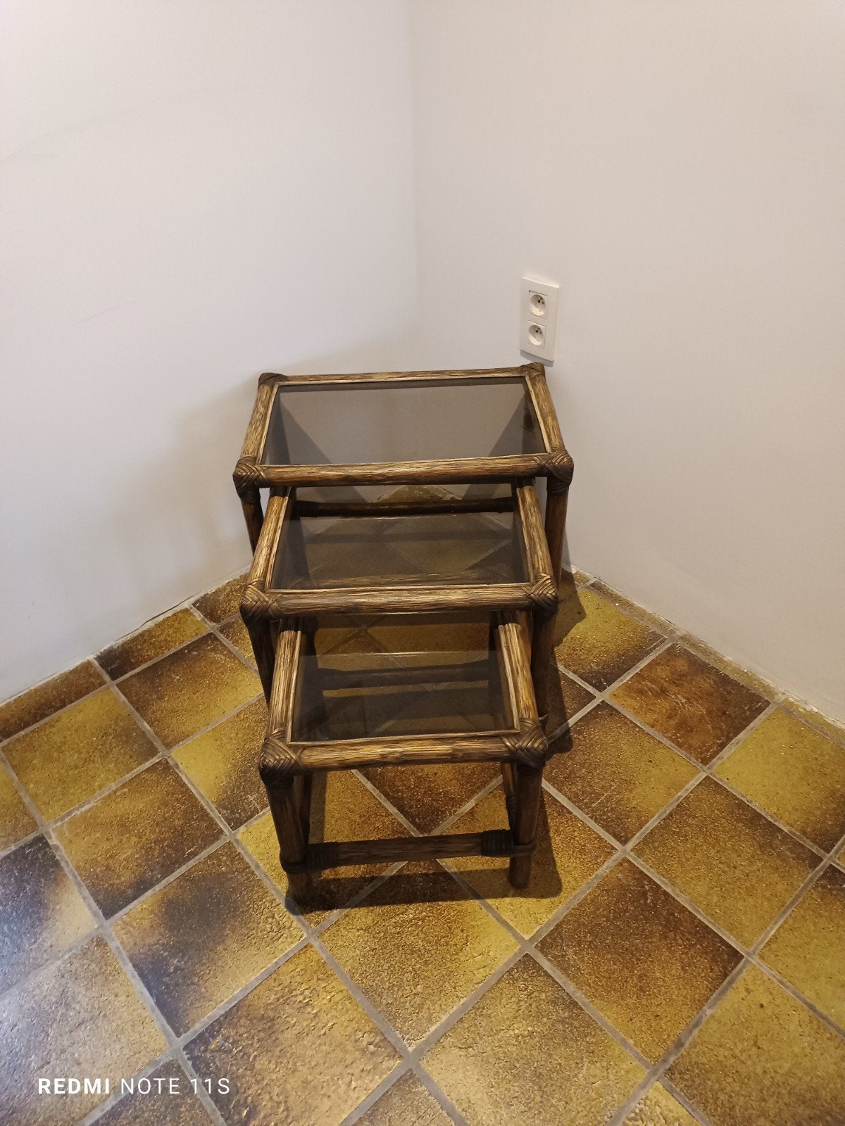 Set de 3 Tables Gigognes Vintage en Vrai Rotin et Verre, Enlèvement, Utilisé