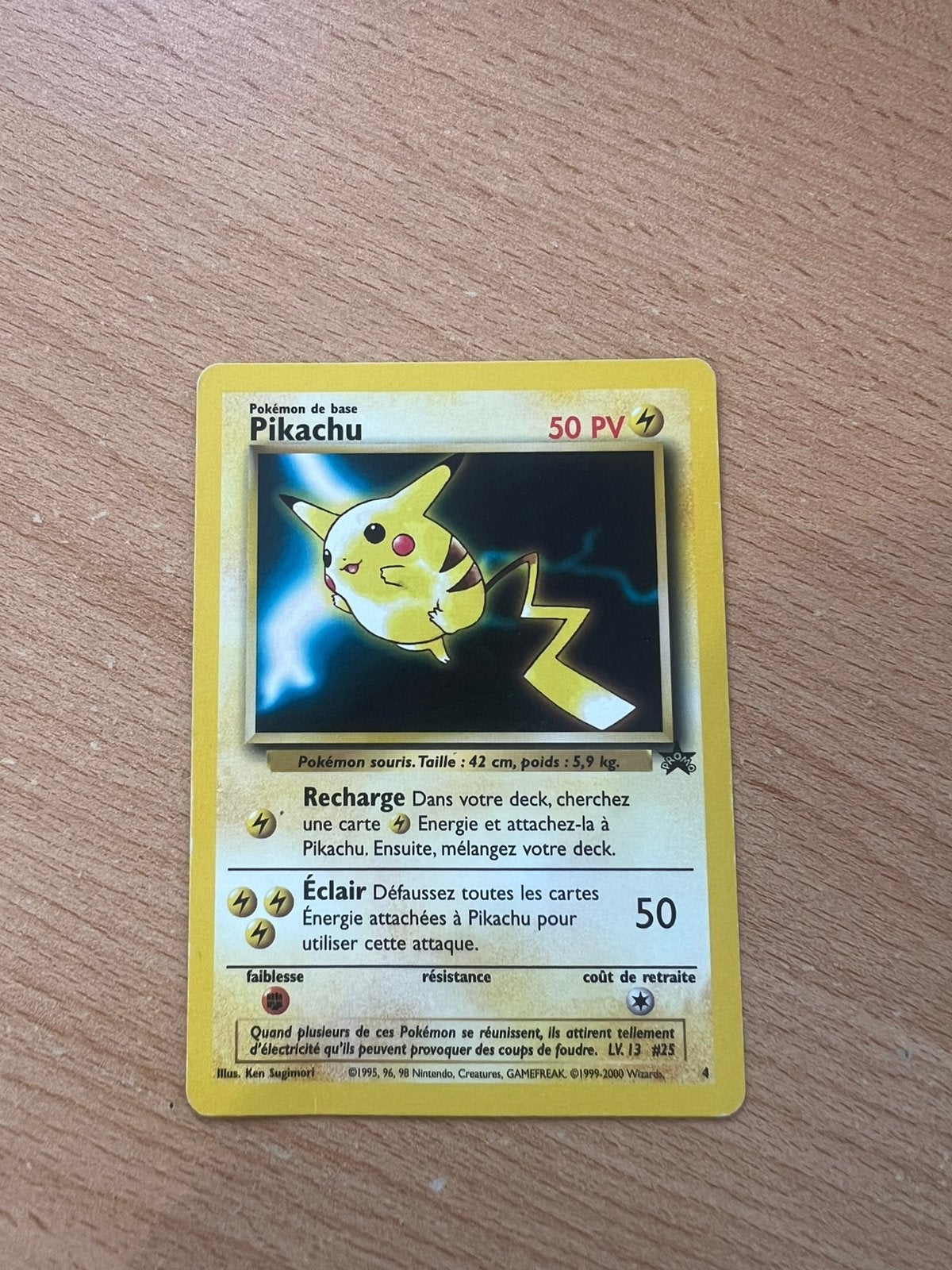 pikachu wizards black star promo 4 FR, Enlèvement ou Envoi, Comme neuf