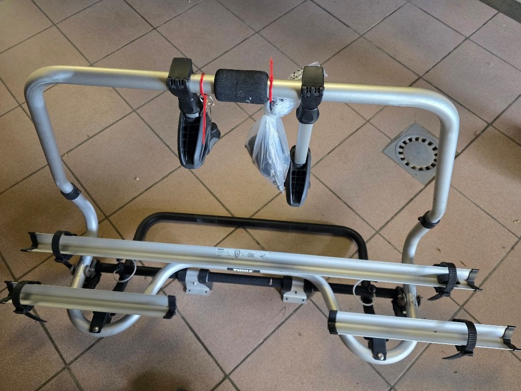 Porte Vélos THULE basculant pour ERIBA TOURING, Particulier, Eriba