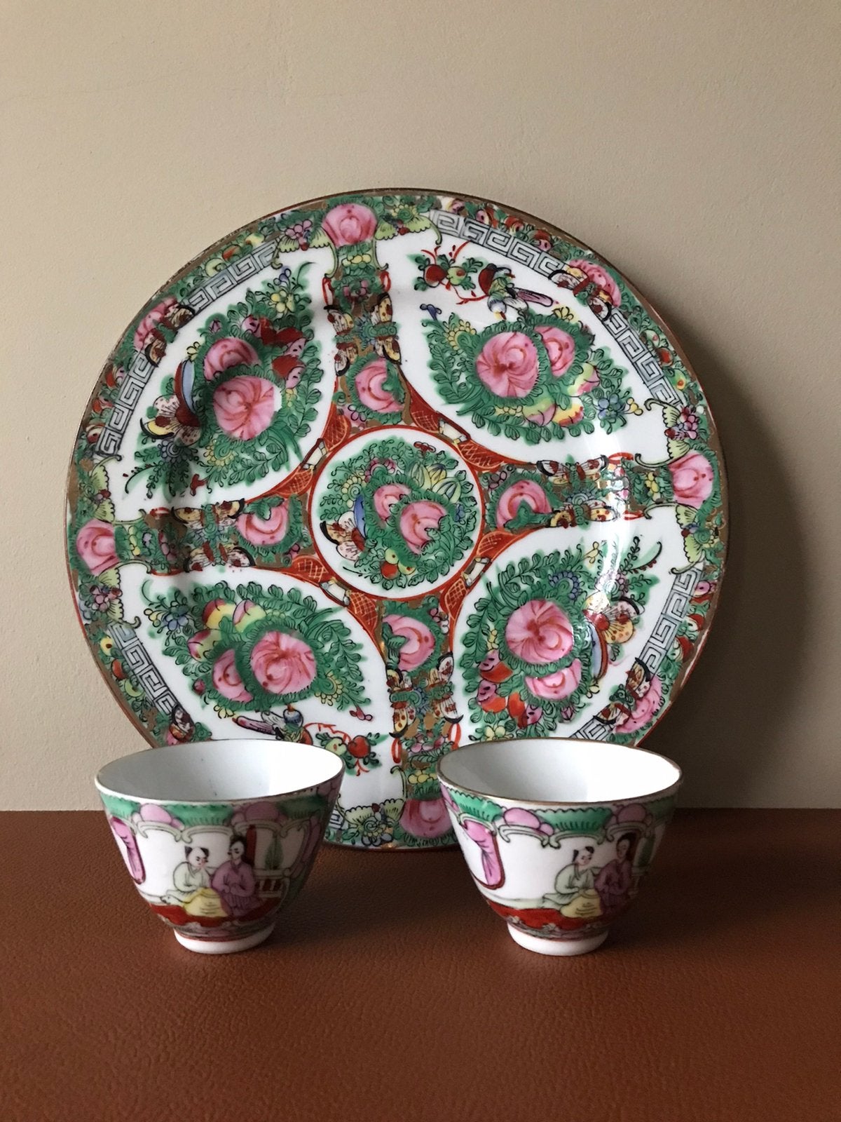Chinees bord, tasjes, kom met lepel, Ophalen
