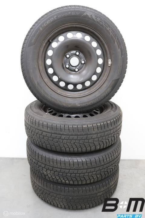 Set 17 inch velgen + winterbanden Q3 F3/Tiguan3 5QF601027J, Auto-onderdelen, Banden en Velgen, Banden en Velgen, 17 inch, Winterbanden