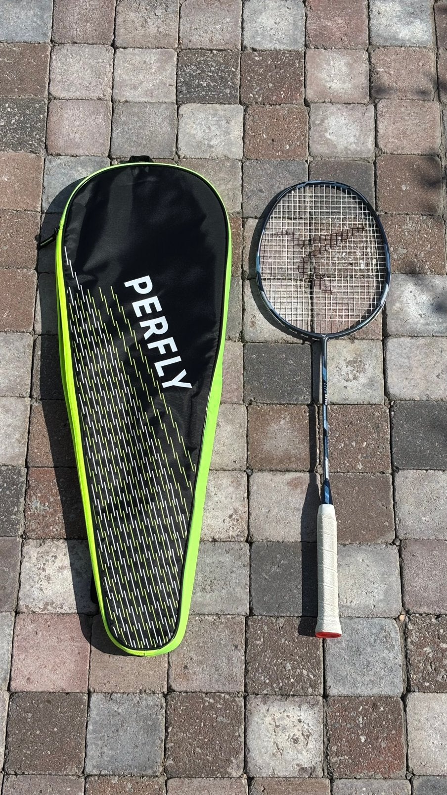 Perfly proffesioneel badminton racket+hoes, Ophalen of Verzenden, Nieuw, Racket(s)
