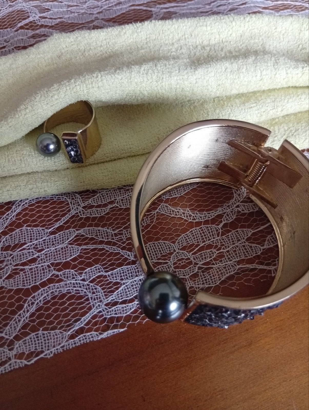 Goudkleurige armband en ring duo, Ophalen of Verzenden