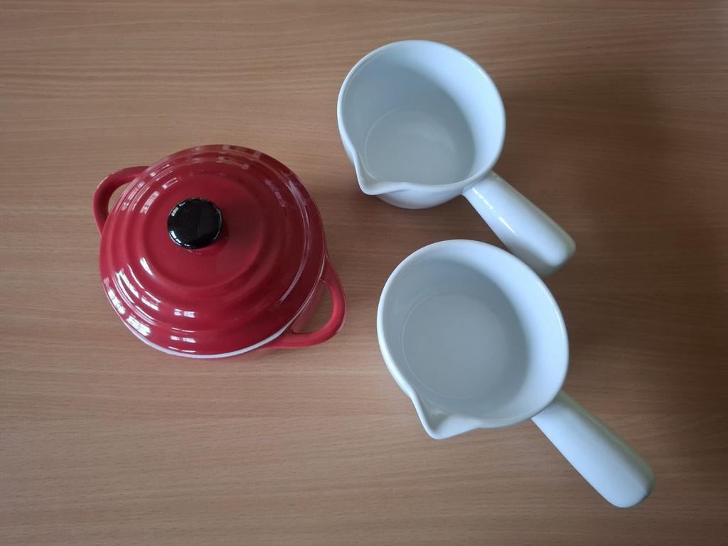 Stenen pot met 2 saus pannetjes, Ophalen of Verzenden, Zo goed als nieuw, Overige materialen, Overige typen