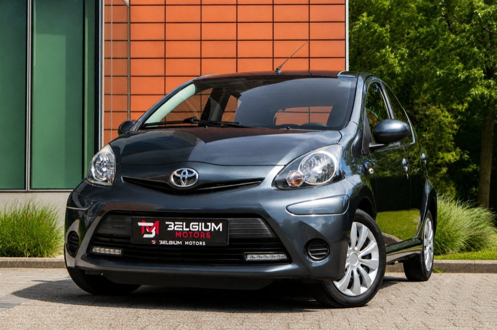 Toyota Aygo 1.0i Cool - Klimaatregeling - Navigatie - Radio, Voorwielaandrijving, Stof, 50 kW, Bedrijf