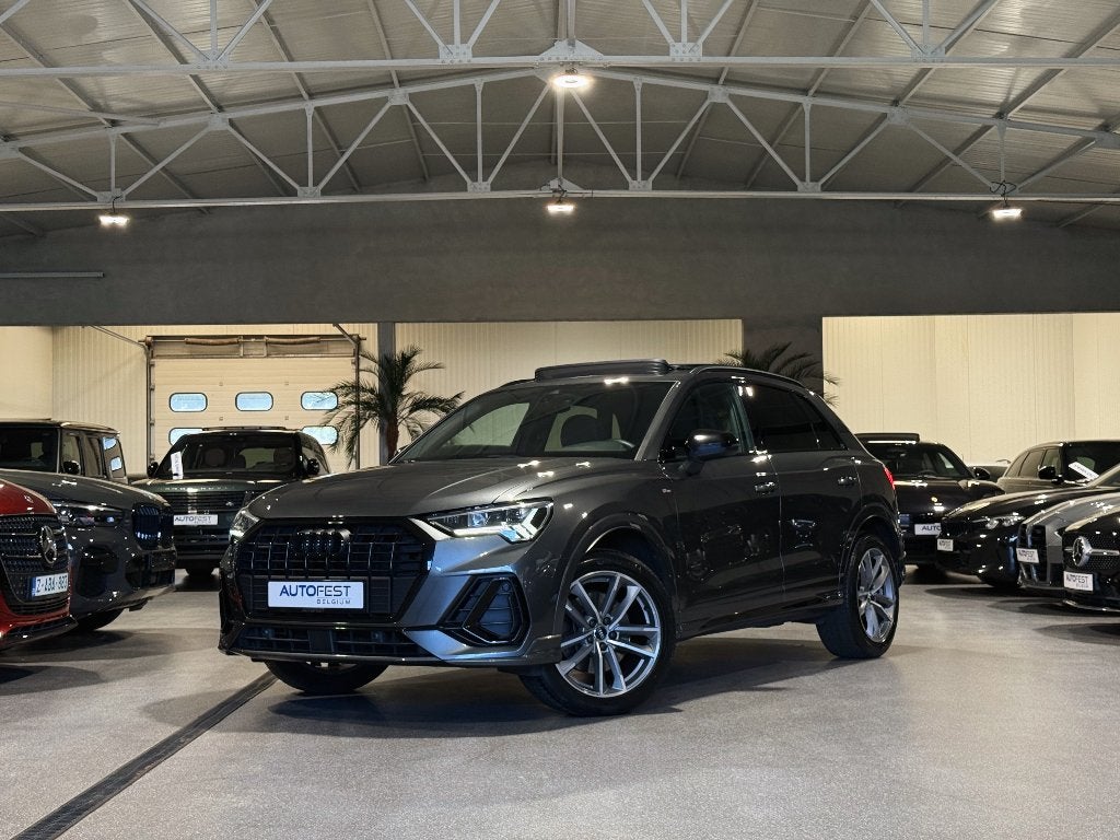 Audi Q3 S-Line Quattro 40TFSI gris Daytona - Garantie, Autos, Achat, Euro 6, Entreprise, Entretenue par le concessionnaire