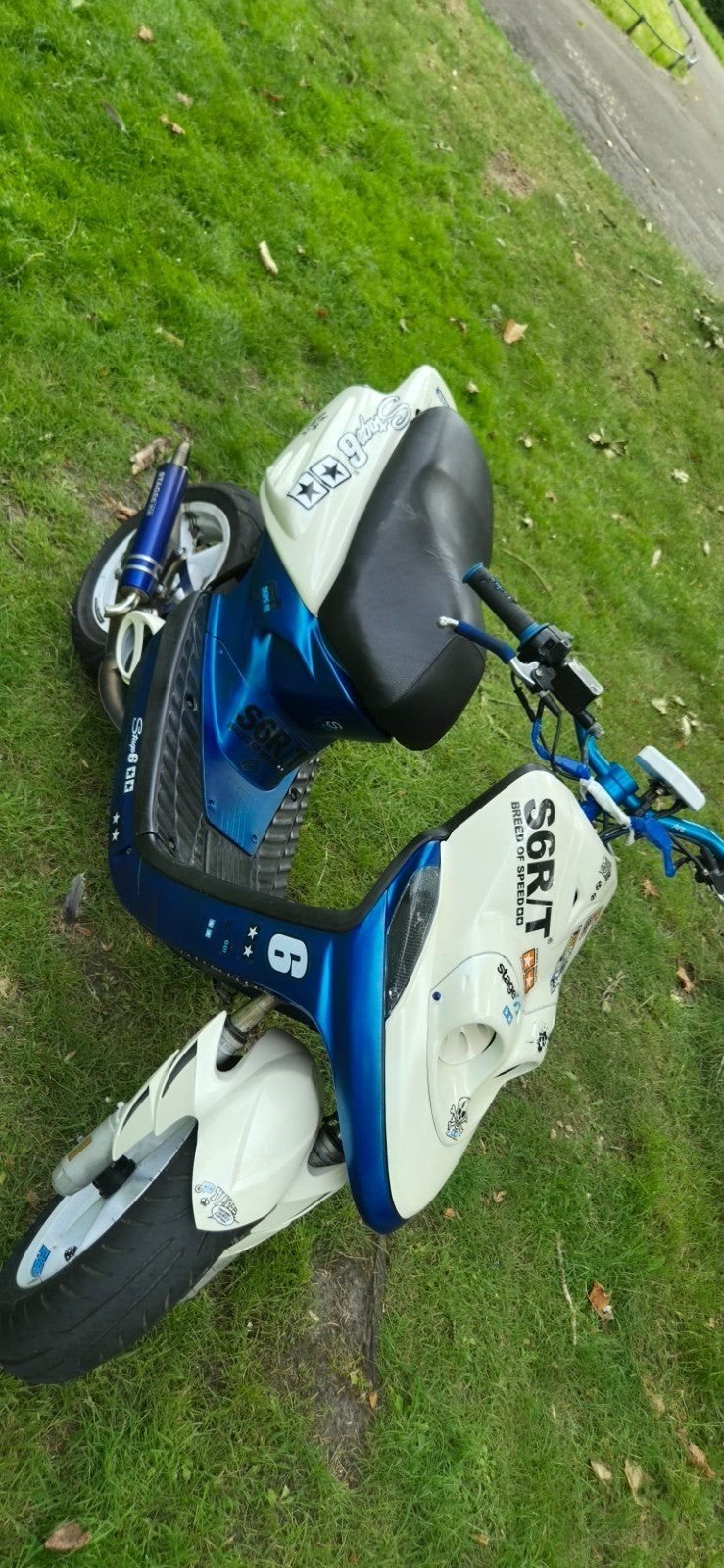te Ruill MBK Rocket 70cc, Fietsen en Brommers, Tweetakt, Klasse A (25 km/u), Ophalen of Verzenden, Zo goed als nieuw