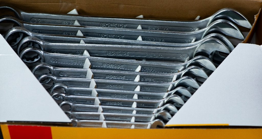 Garage verkoop opruimen  werkplaats  van gereedschap en meer, Doe-het-zelf en Bouw, Gereedschap | Handgereedschap, Nieuw, Ophalen