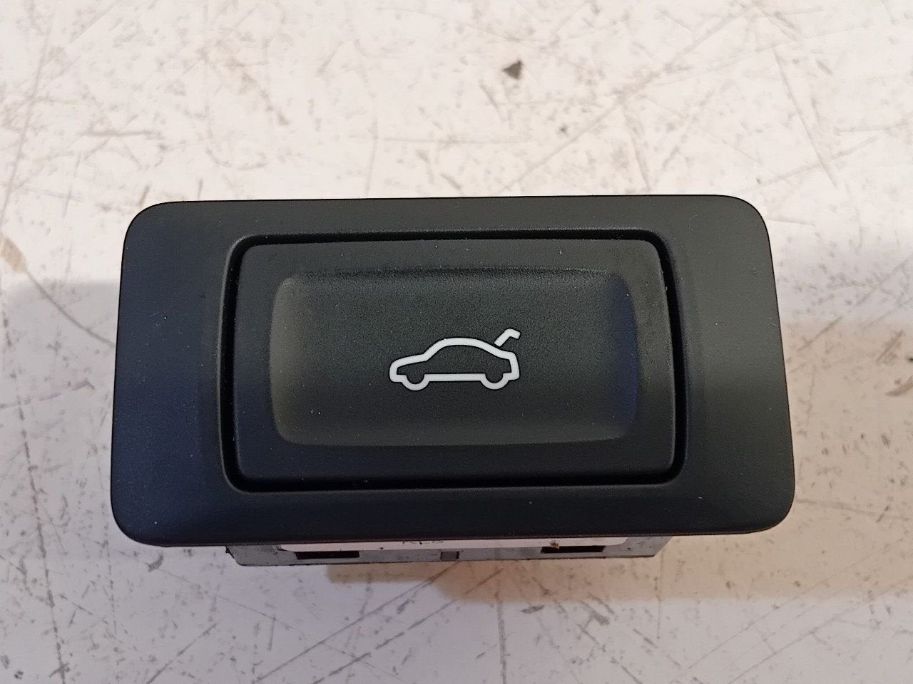 Kofferdeksel schakelaar Audi A5, Onderdelen@venauto.nl, Van der Ven Autorecycling B.V., Gebruikt, Ettenseweg 76, 4706 PB Roosendaal, The Netherlands