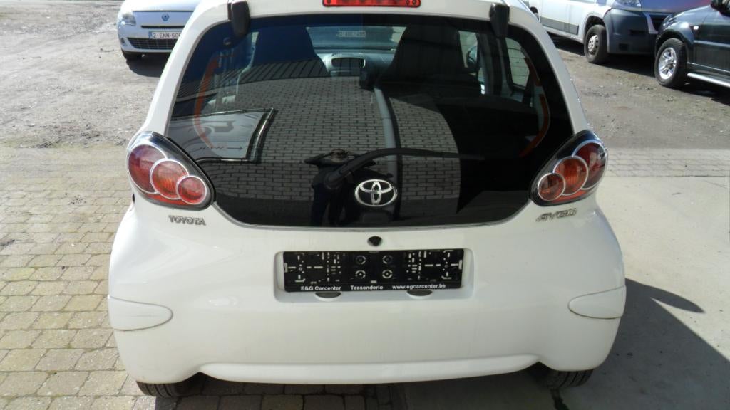 Toyota Aygo, Euro 5, Entreprise, Boîte manuelle, 5 portes