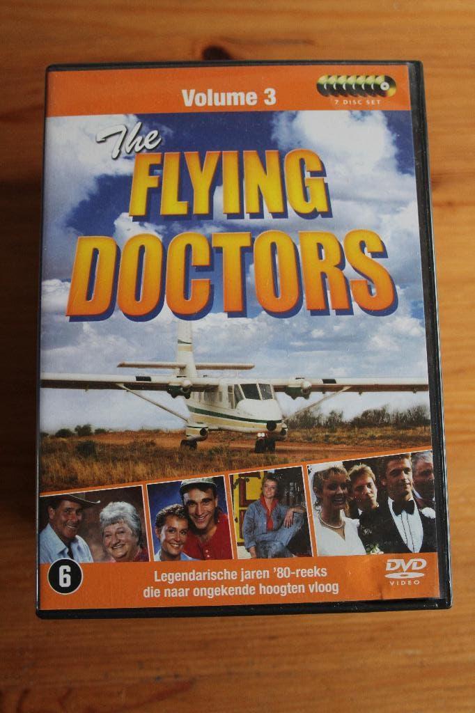 Flying Doctors  volume 1-3    knappe Austr. Dokters-sertie!, Vanaf 6 jaar, Ophalen of Verzenden, Zo goed als nieuw, Drama