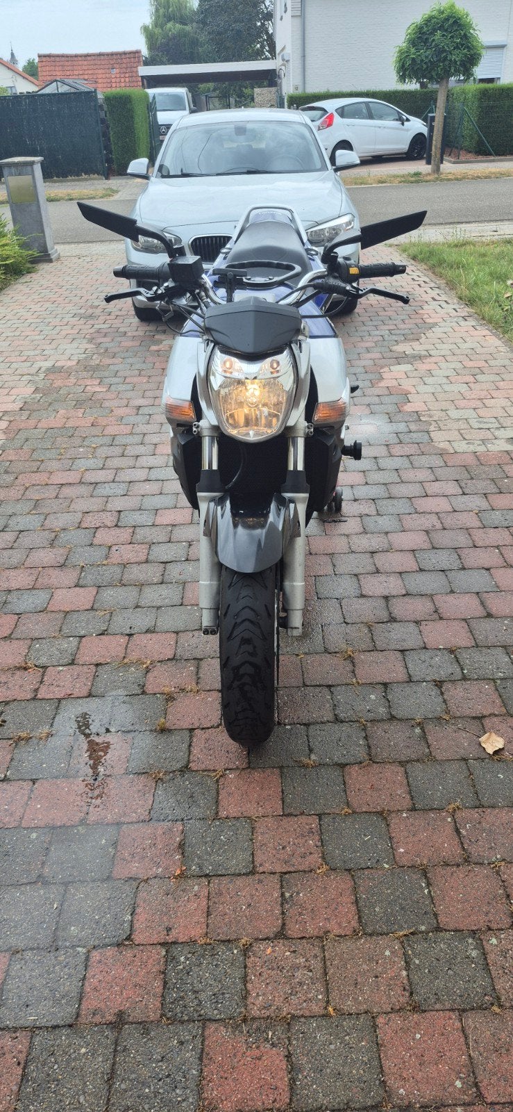 suzuki gsr 600 2006. A2 op papier maar staat op vol vermogen, Motoren, Motoren | Suzuki, 4 cilinders, Gebruikt, Particulier, Meer dan 35 kW