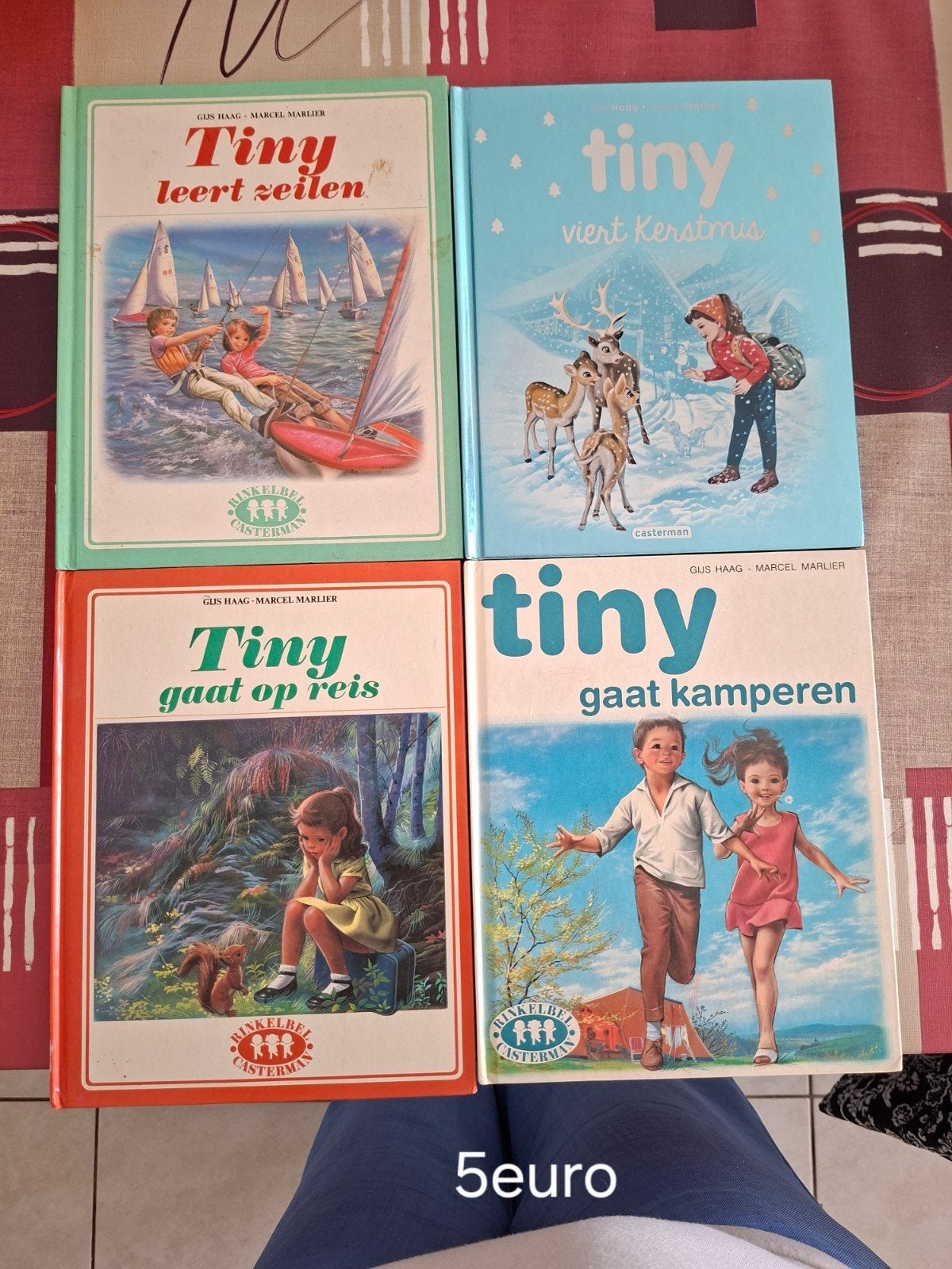 tiny boeken, Enlèvement
