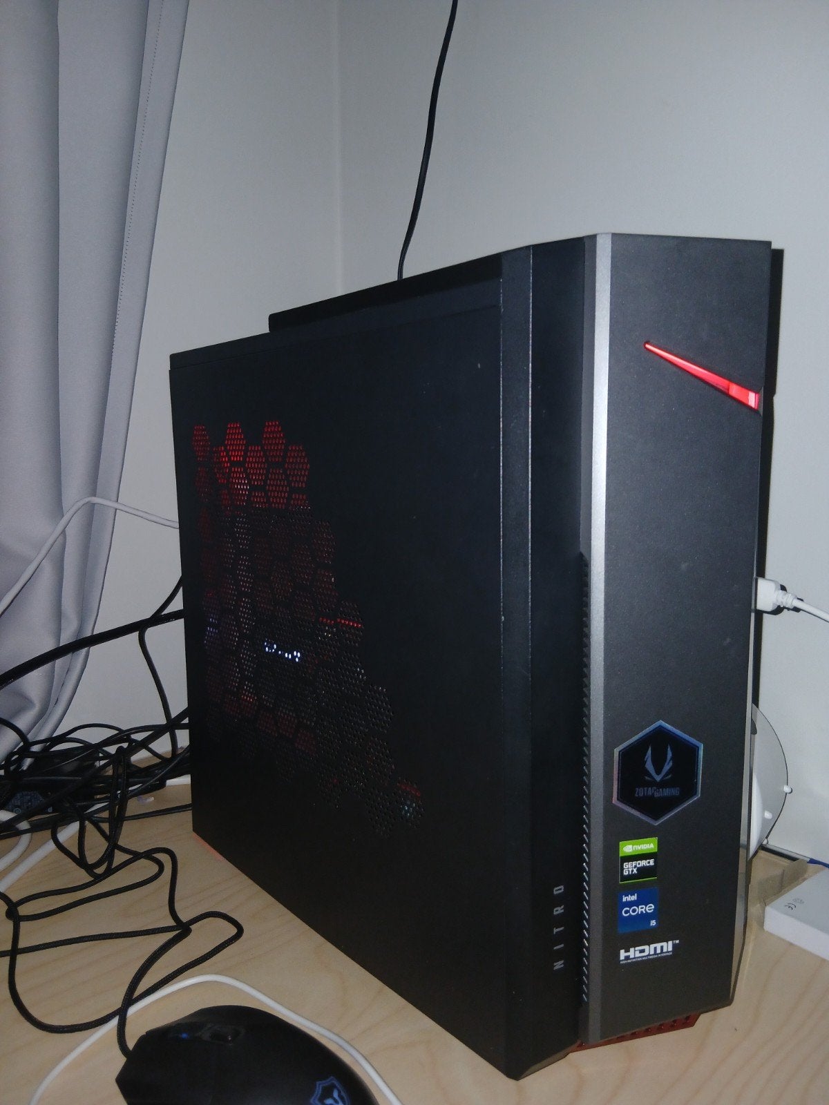 Gaming pc met astro a50x headset en keyboard en muis, Ophalen