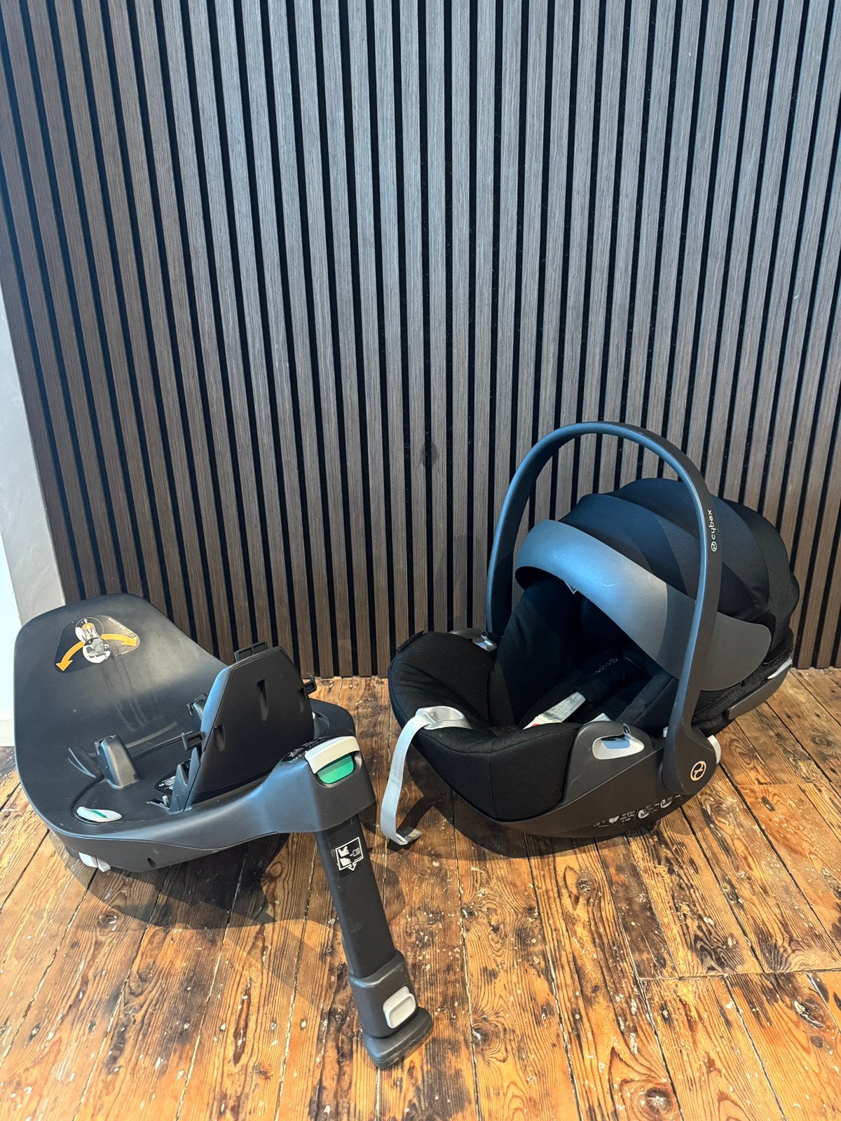 Cybex et base de voitures, Enlèvement, Comme neuf