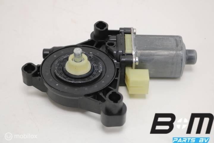 Raammotor rechtsvoor Audi A3 8V 5Q0959801B, Utilisé
