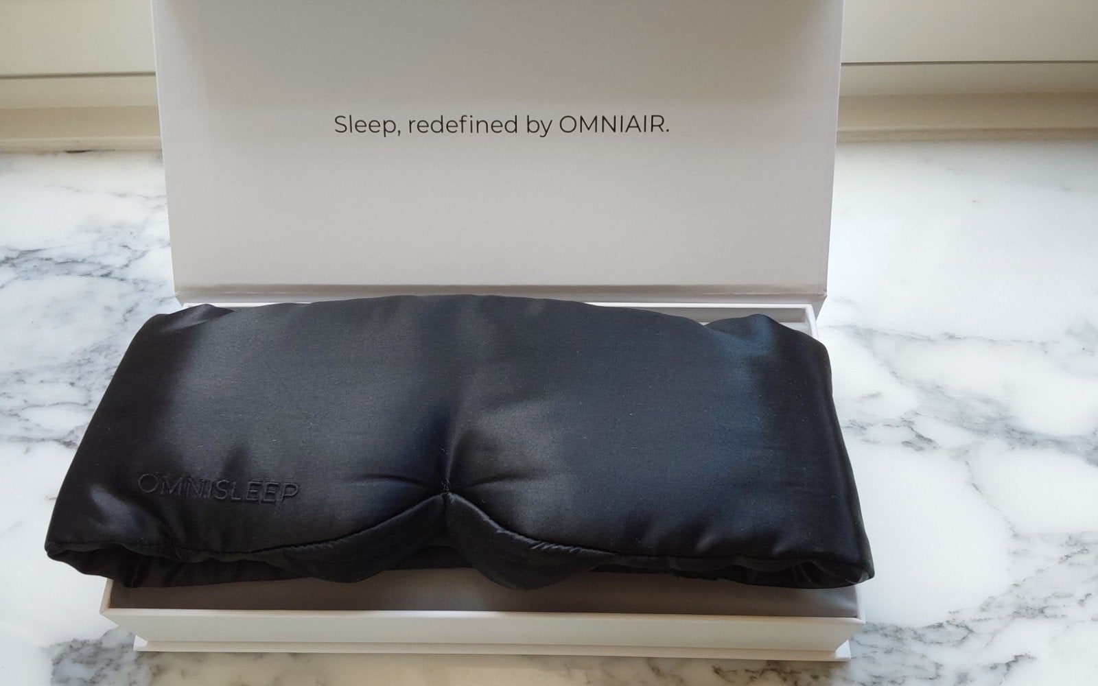 OMNIAIR zijden slaapmasker 100% verduisterend, Handtassen en Accessoires, Uiterlijk | Gezichtsverzorging, Ophalen, Nieuw, Ogen