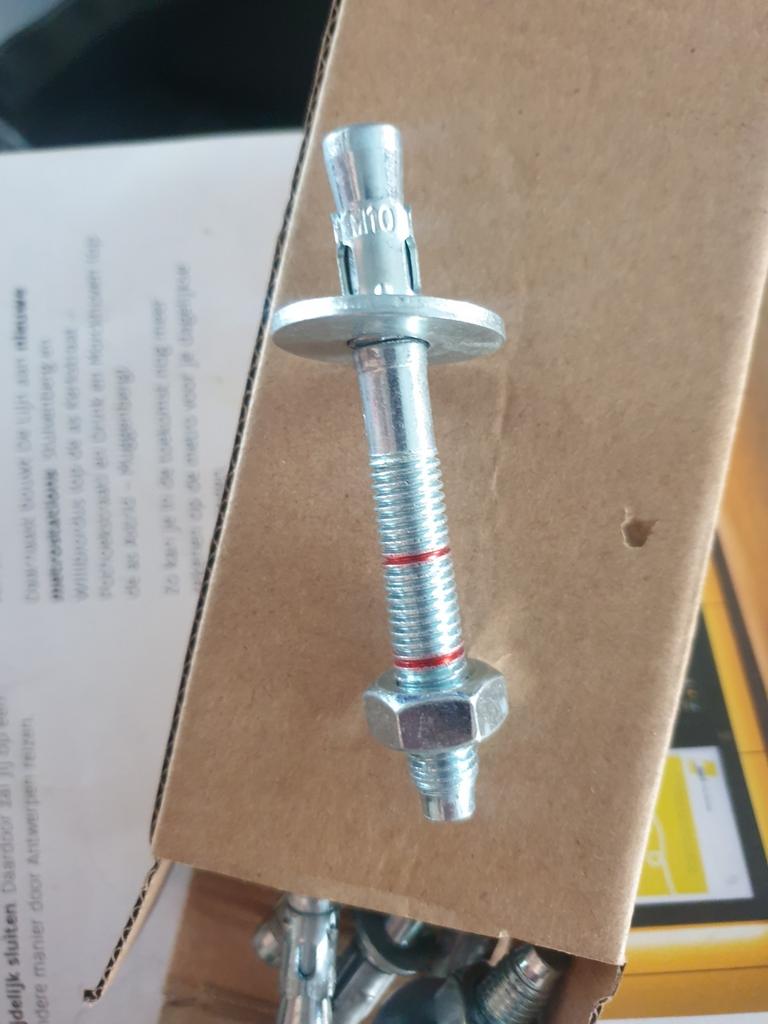 14 stuks nieuwe gegalvaniseerde betonankers M10x90, Ophalen, Nieuw, 50 tot 100 mm