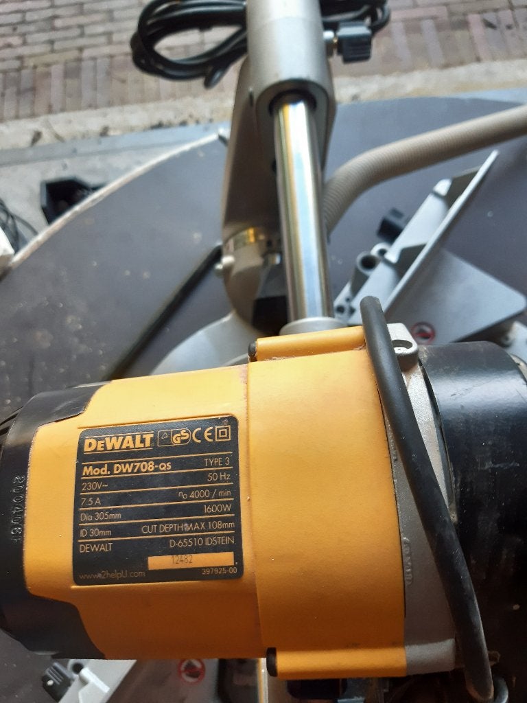 Afkortzaag Dewalt DW708-QS, De Walt, 70 mm ou plus, Enlèvement, Utilisé
