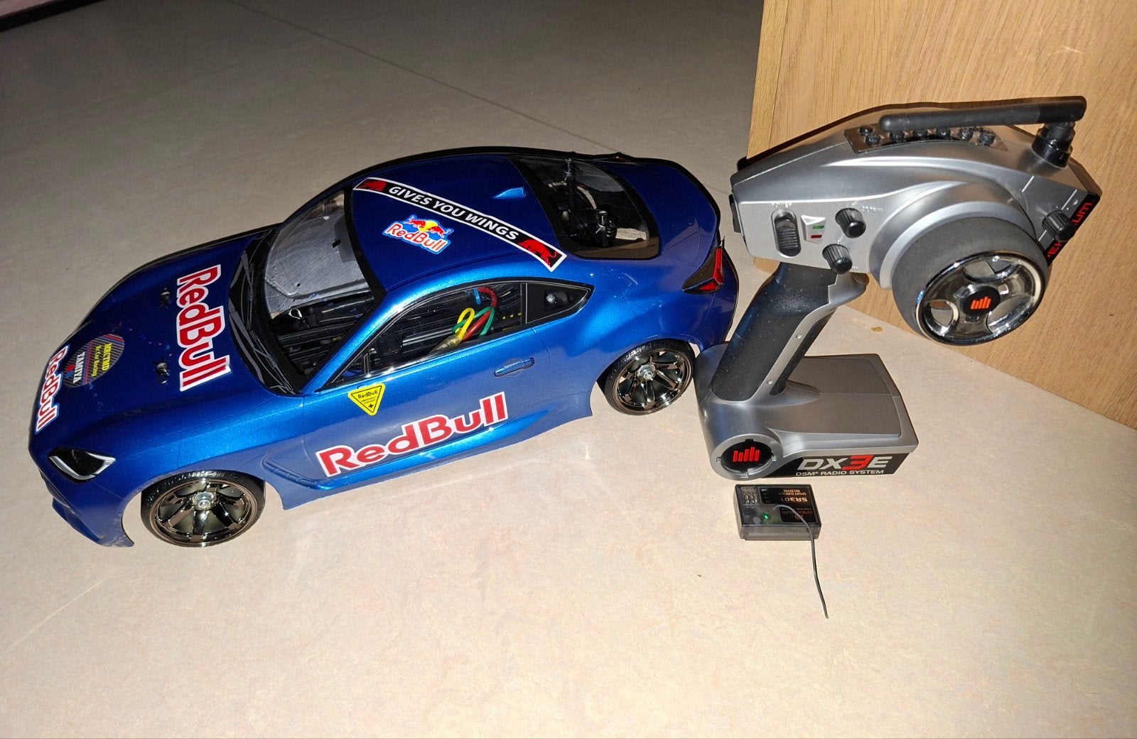 Nouvelle Tamiya Subaru BRZ avec émetteur Spectrum 2,4 GHz, Neuf, Échelle 1:10, Enlèvement ou Envoi, Voiture on road