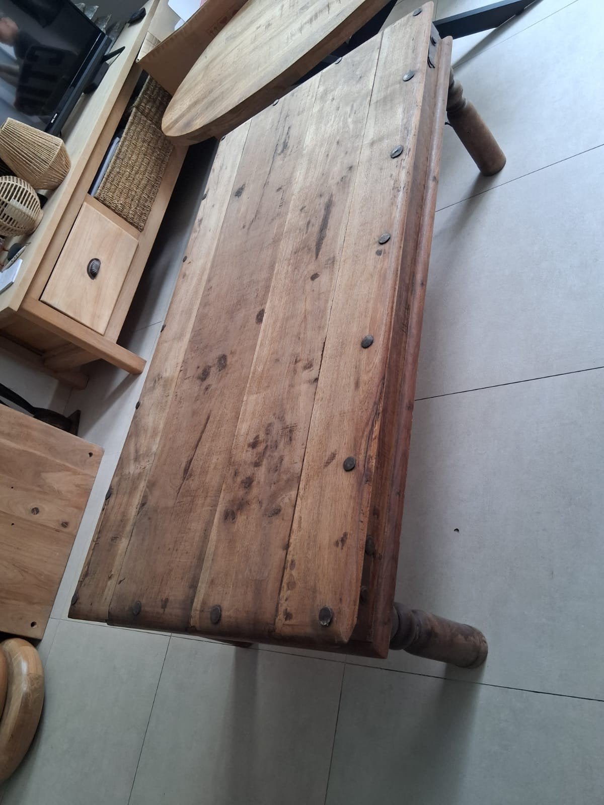 Enorme loungetafel met ketting, Ophalen