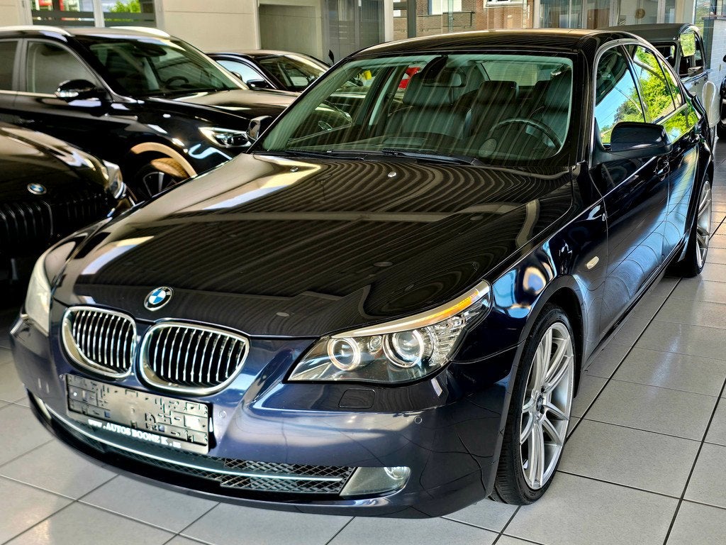 BMW 520 Edition / Memory seats / Leder / Xenon / Navi, Achterwielaandrijving, 4 cilinders, Blauw, Bedrijf
