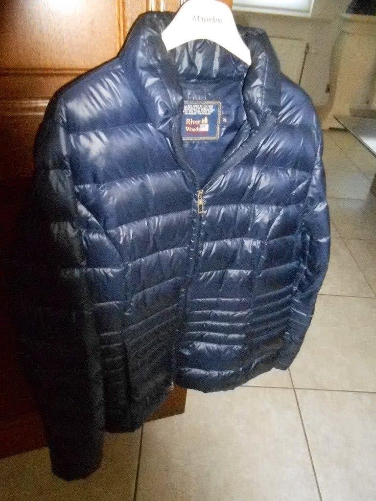Damesjas donkerblauw met kap River Wood maat 42, Ophalen, Maat 42/44 (L)