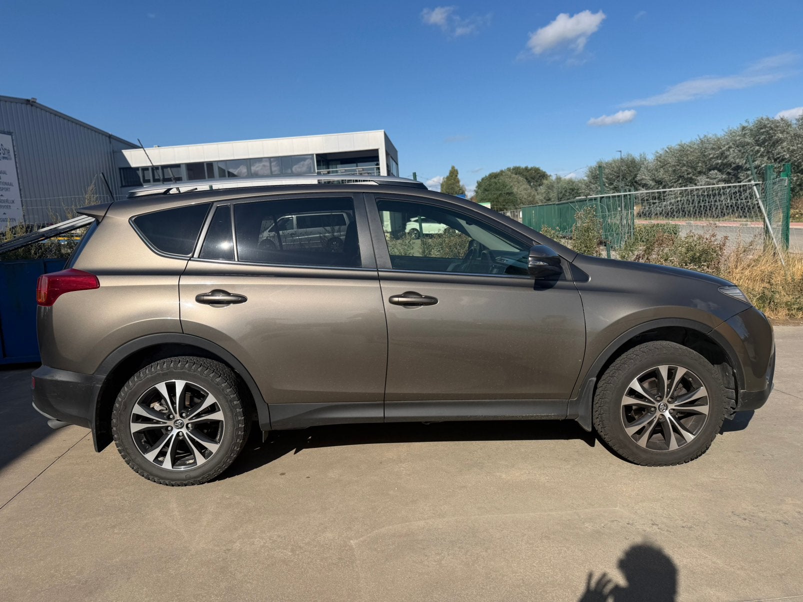 Toyota Rav4 AWD 2.0 benzine, Autos, Toyota, Cuir, Achat, USB, Boîte manuelle