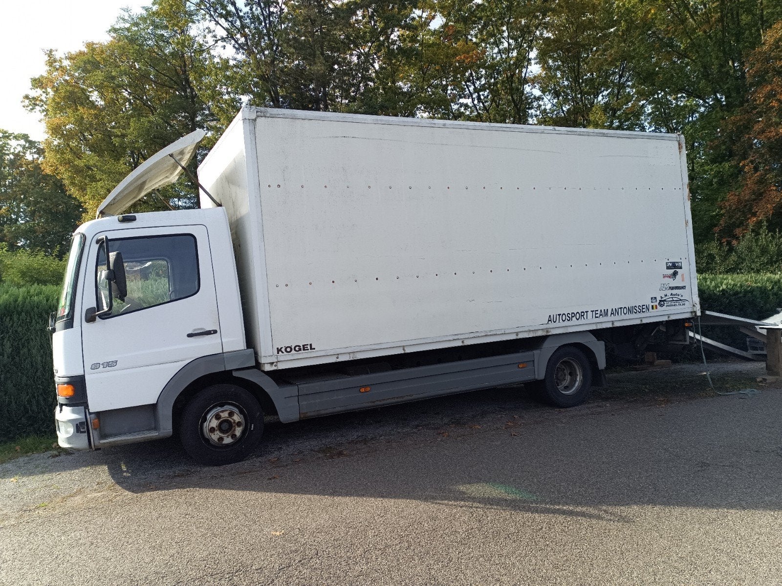 Te koop vrachtwagen Mercedes ateco 815 bj1999 km 260.000 rij, Autos, Particulier, Achat