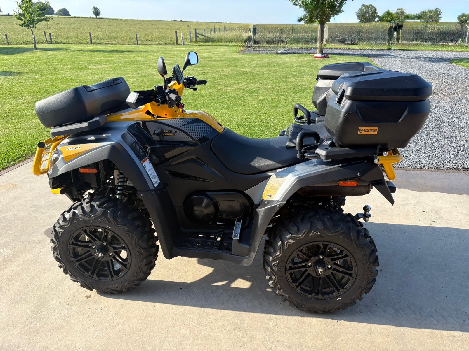 QUAD KYMCO MXU 700 EPS ABS T3B JAUNE / GRIS, Motoren, Quads en Trikes, Ophalen