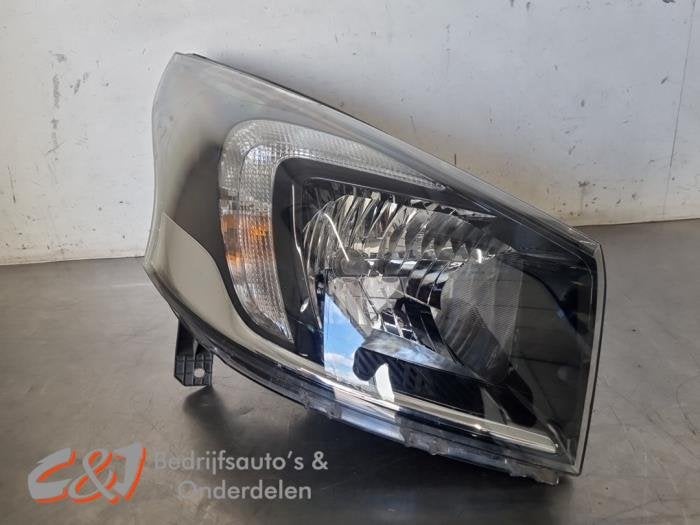 Koplamp rechts van een Opel Vivaro, Gebruikt, -, -, Opel