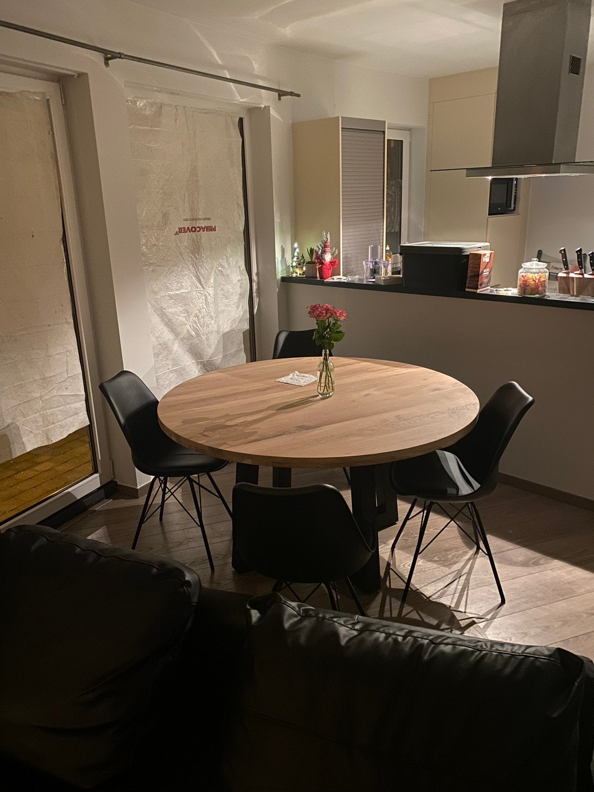 Ronde eettafel, Huis en Inrichting, Ophalen, Zo goed als nieuw, Vier personen, 100 tot 150 cm