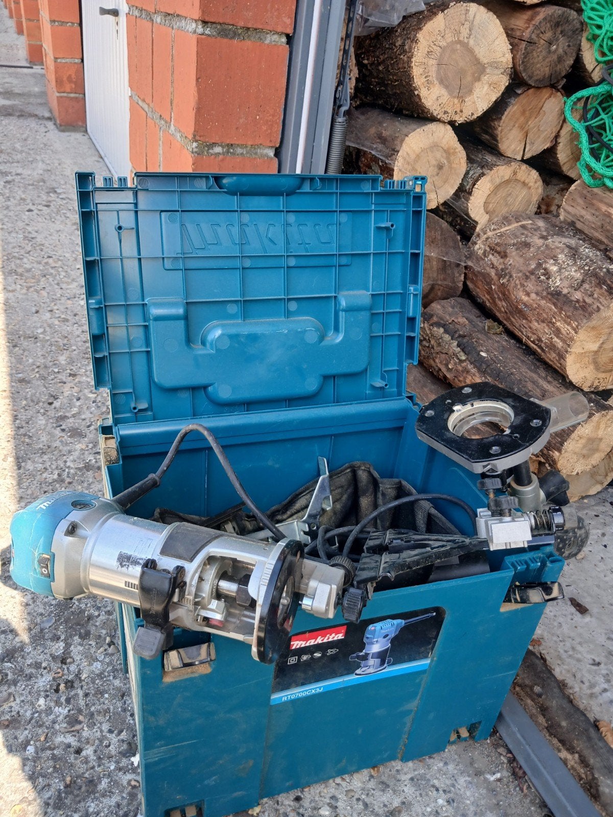 Kanten -en bovenfrees Makita. Compleet., Doe-het-zelf en Bouw, Ophalen