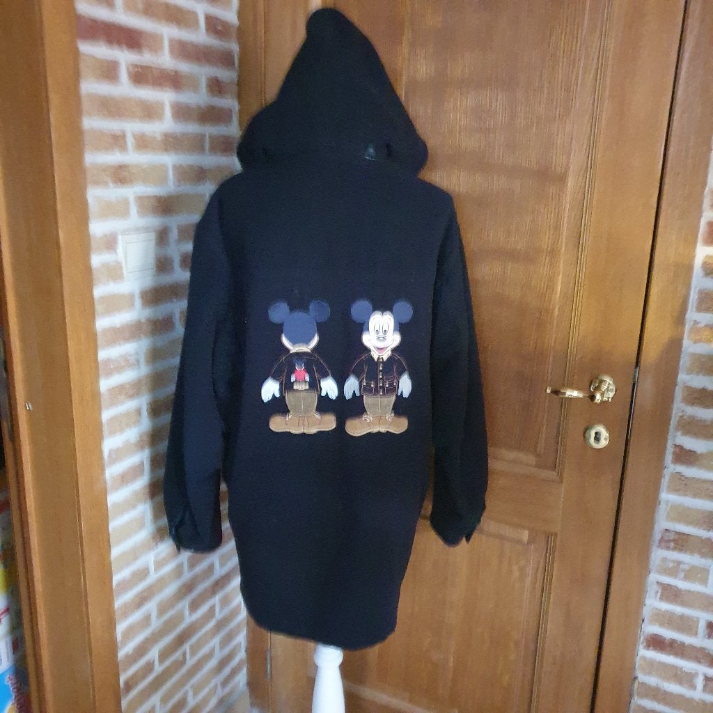 Duffle coat Donaldson, Ophalen