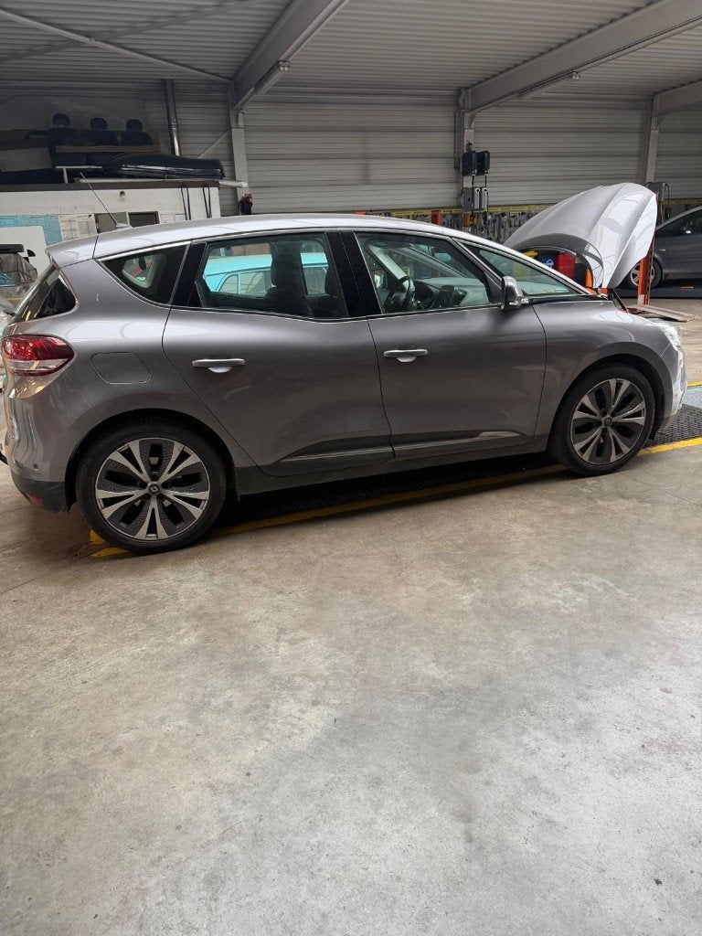Renault Scenic, Autos, 1197 cm³, Euro 6, Boîte manuelle, Entretenue par le concessionnaire