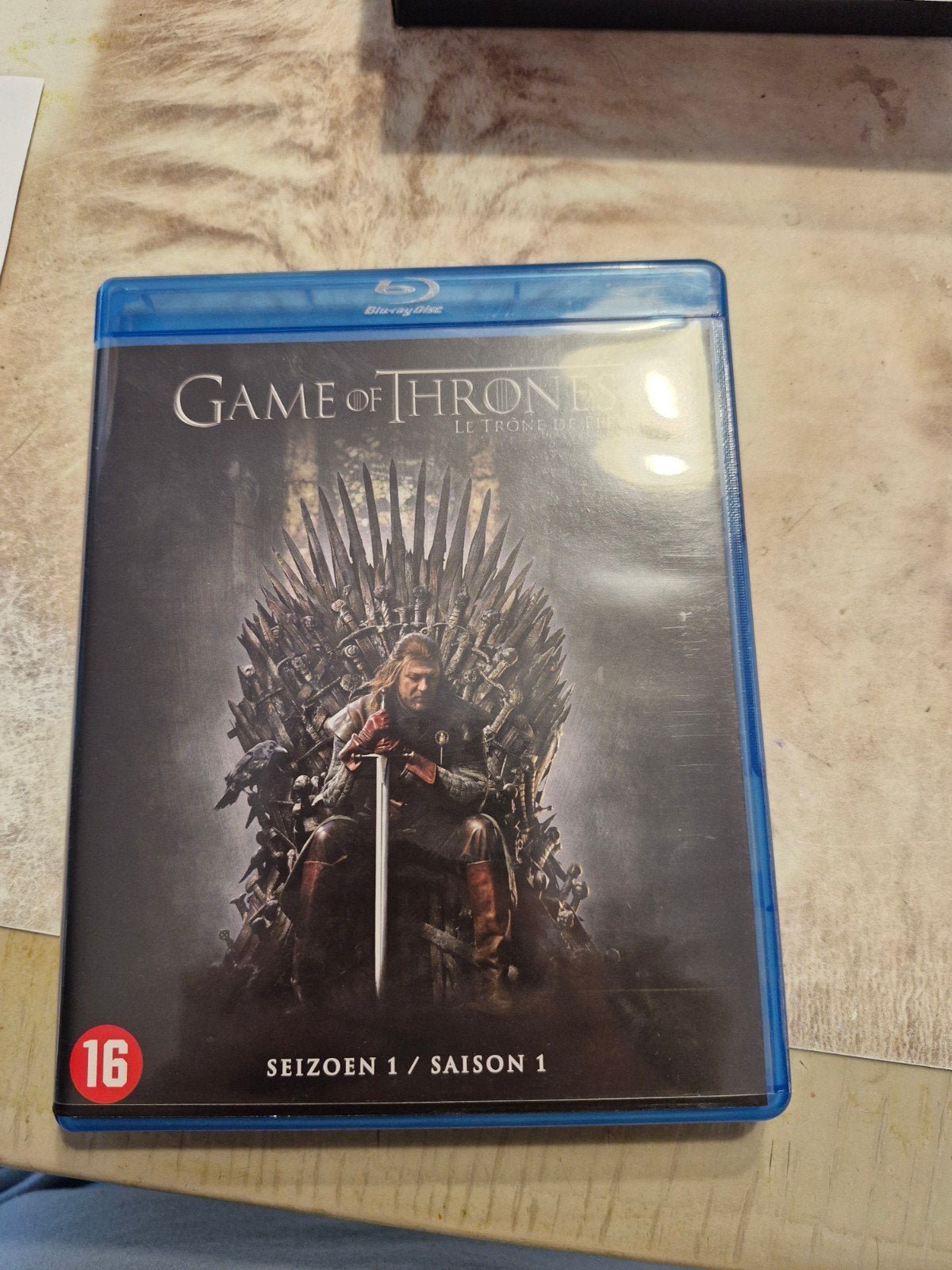 coffret blu_ray game of thrones 5 disc saison 1 lintegral en, Cd's en Dvd's, Ophalen of Verzenden, Zo goed als nieuw, Frans, Boxset