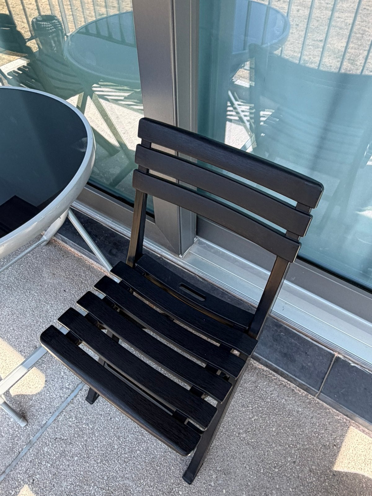 Bonjour je vends une table de jardin avec 2 chaises, Jardin & Terrasse, Enlèvement, Comme neuf