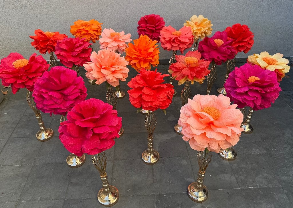 19 fleurs géantes artisanales- Décoration événementielle, Enlèvement, Comme neuf